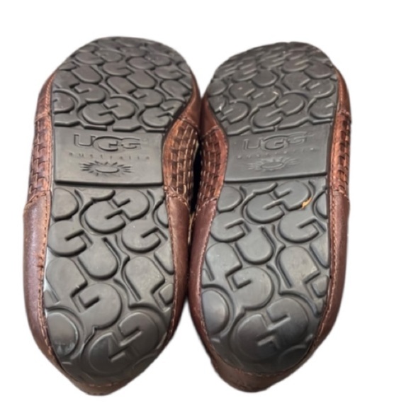 Authentic UGG Australia Men’s designer Chester Woven brown leather slippers 11